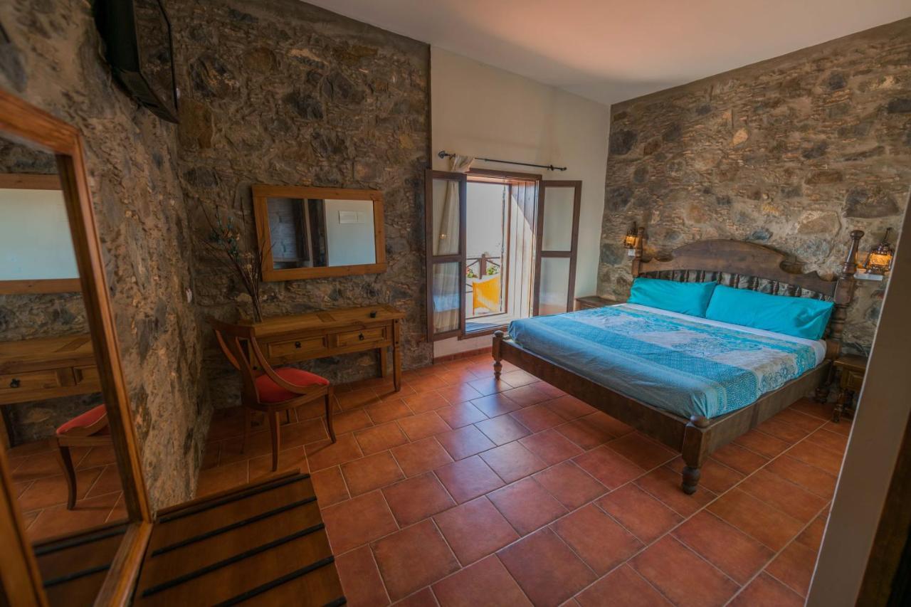 Hotel Rural Huerto Viejo Tesejerague ภายนอก รูปภาพ